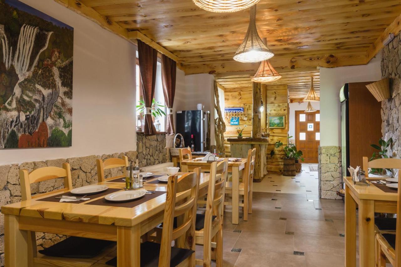 Rustic Lodge Plitvice 1 Plitvicka Jezera Bagian luar foto