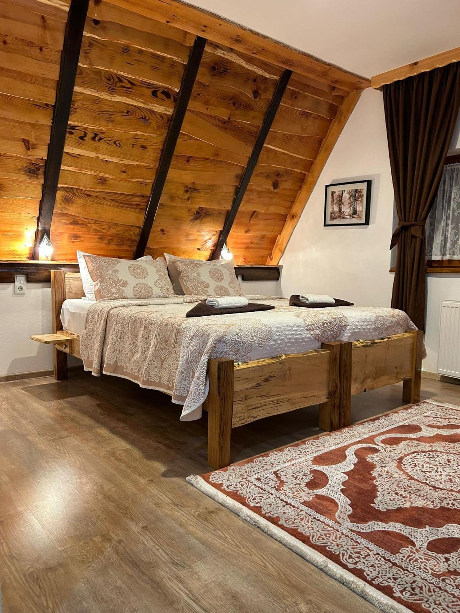 Rustic Lodge Plitvice 1 Plitvicka Jezera Bagian luar foto