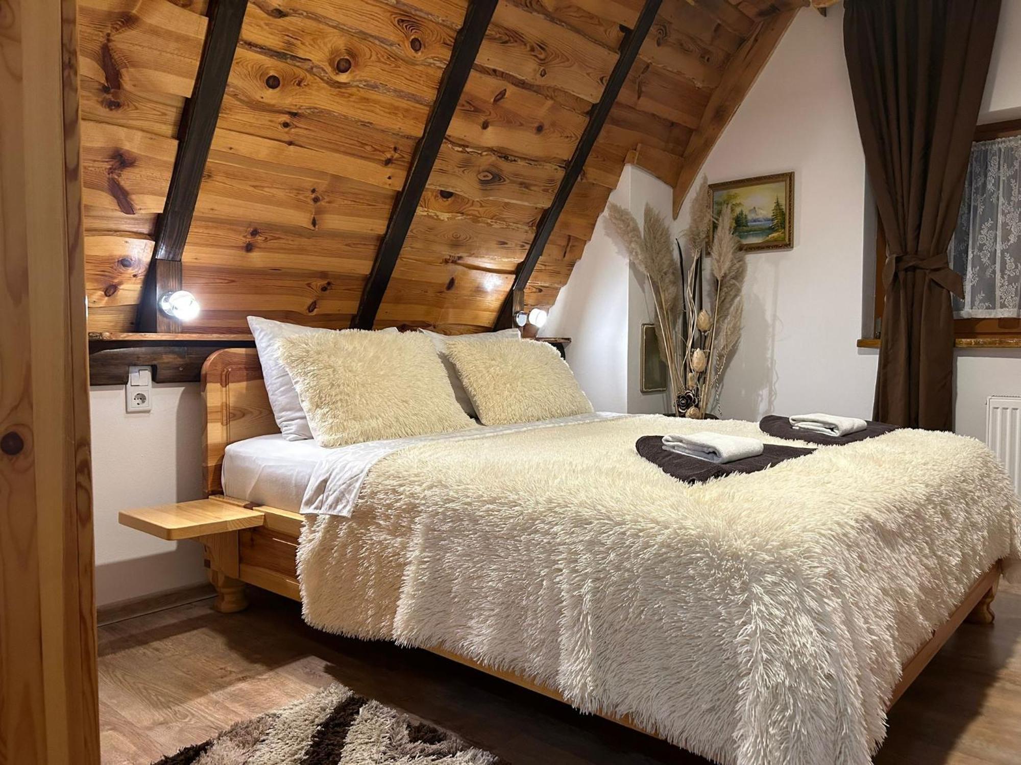 Rustic Lodge Plitvice 1 Plitvicka Jezera Bagian luar foto
