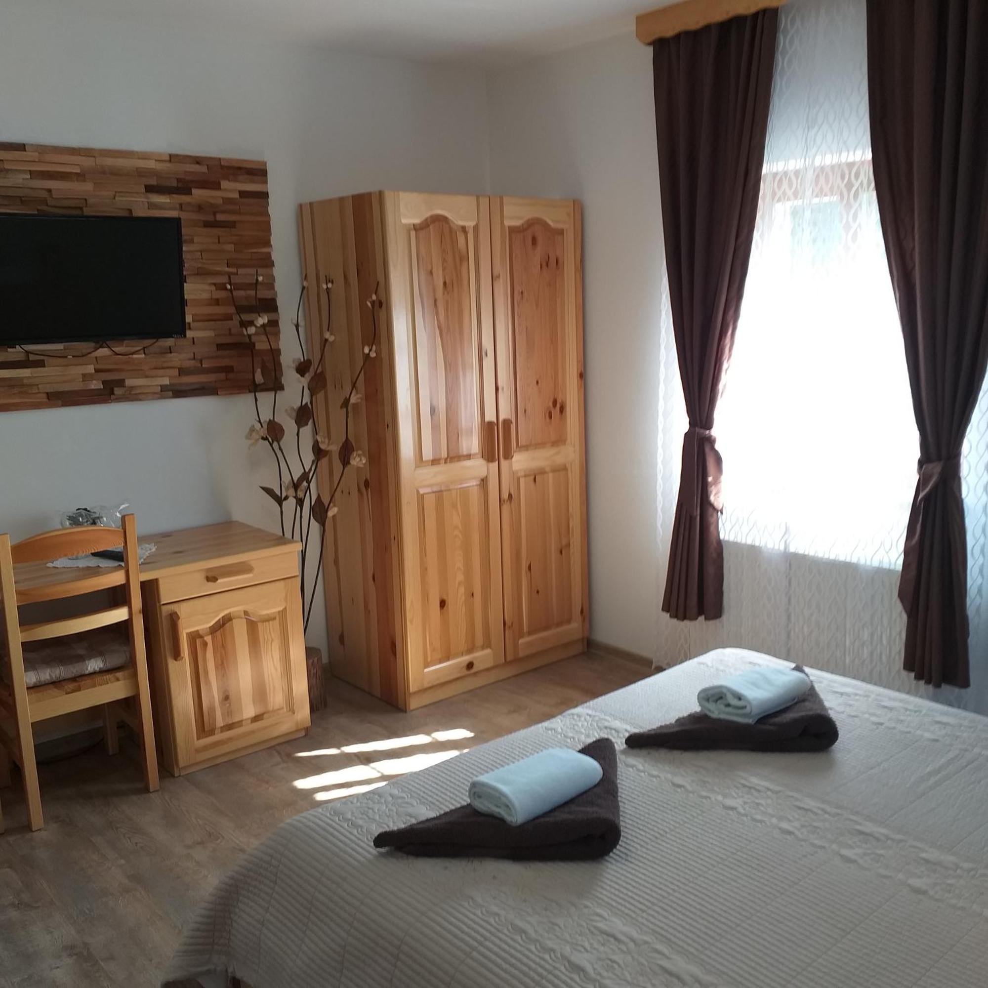 Rustic Lodge Plitvice 1 Plitvicka Jezera Ruang foto